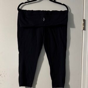 Black sketchers leggings